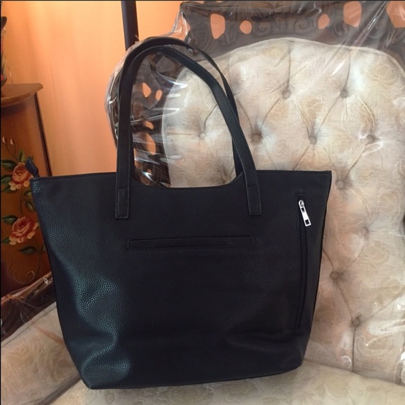 The avant-garde tote! New! - Picture 2 of 3